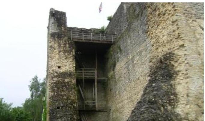 Le Puits Fortifie Salives Экстерьер фото